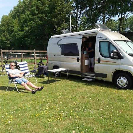 Bed And Breakfast En Camping In Waardenburg A2 מראה חיצוני תמונה